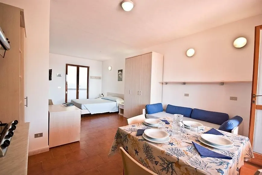 Aparthotel Casa Del Golfo Lacona 3*,