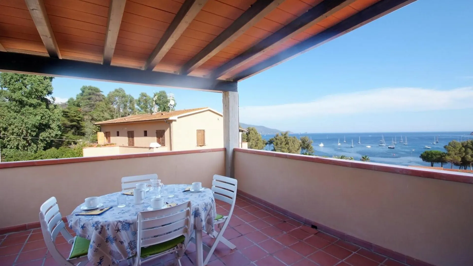 Aparthotel Casa Del Golfo Lacona